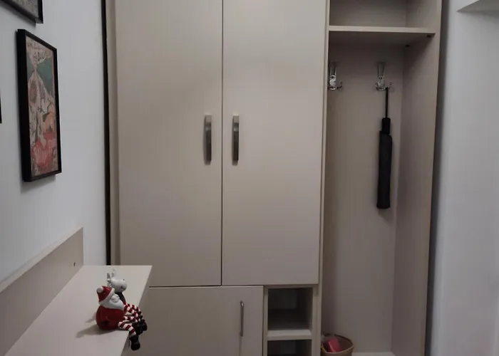 Duca66 Appartement Boekarest