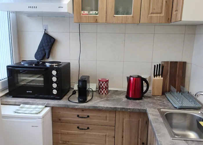 Duca66 Appartement Boekarest